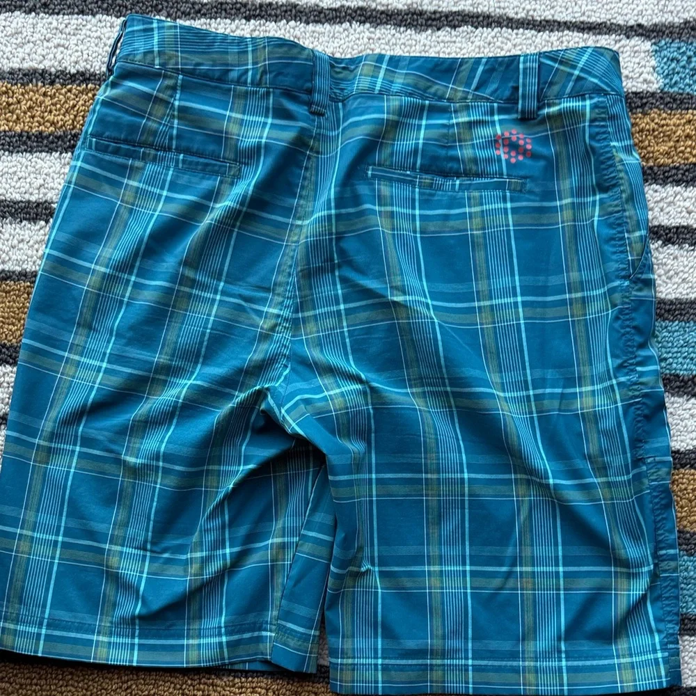 Puma Plaid Golf Shorts -bundle of 4 pairs, size 34 waist - Picture 9 of 11
